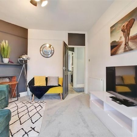 Kingsdown Apartment 그레이트말번 외부 사진