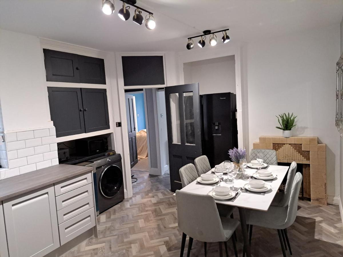 Kingsdown Apartment 그레이트말번 외부 사진